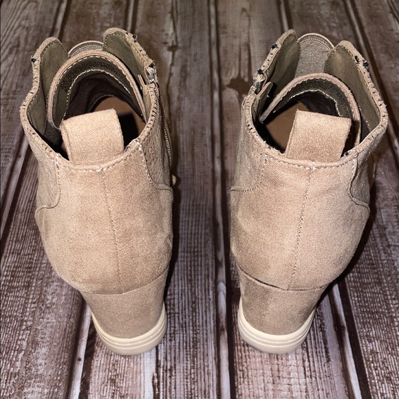 A New Day Beige Slip-On Boots - Picture 4 of 6